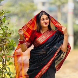 অরিজিনাল হাফ সিল্ক নকশী পায়ির শাড়ী
