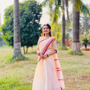 অরিজিনাল হাফ সিল্ক নকশী পায়ির শাড়ী